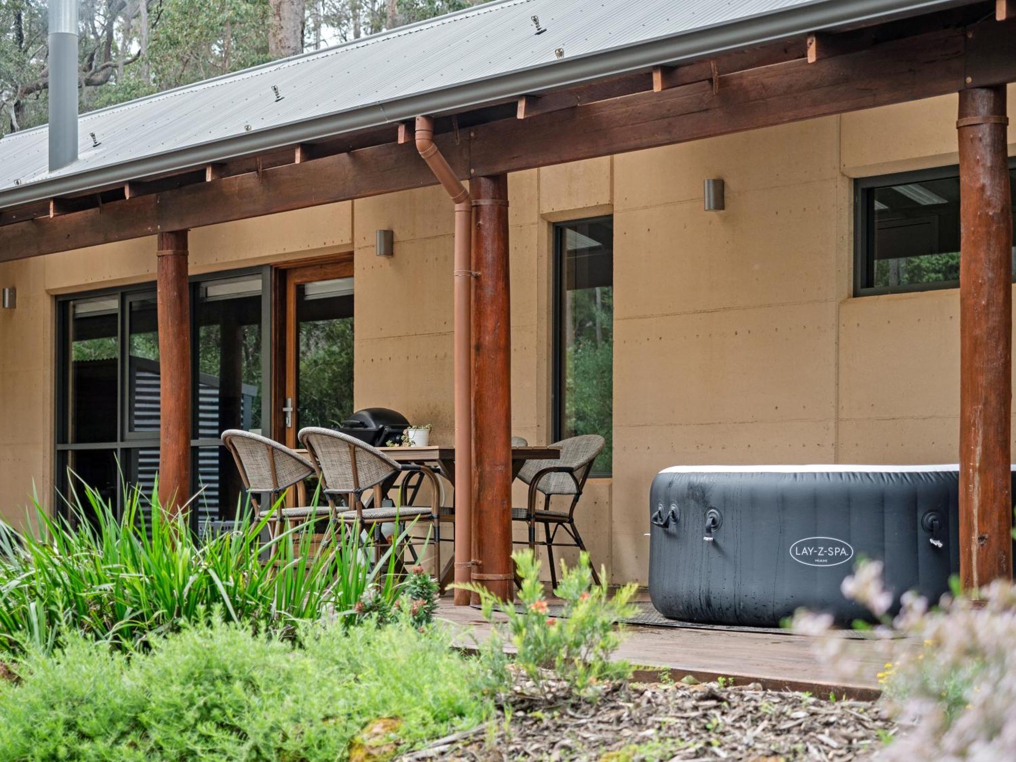 Jarrah Grove Forest Retreat - Adults Only Luxury Chalet Rosa Glen Екстериор снимка